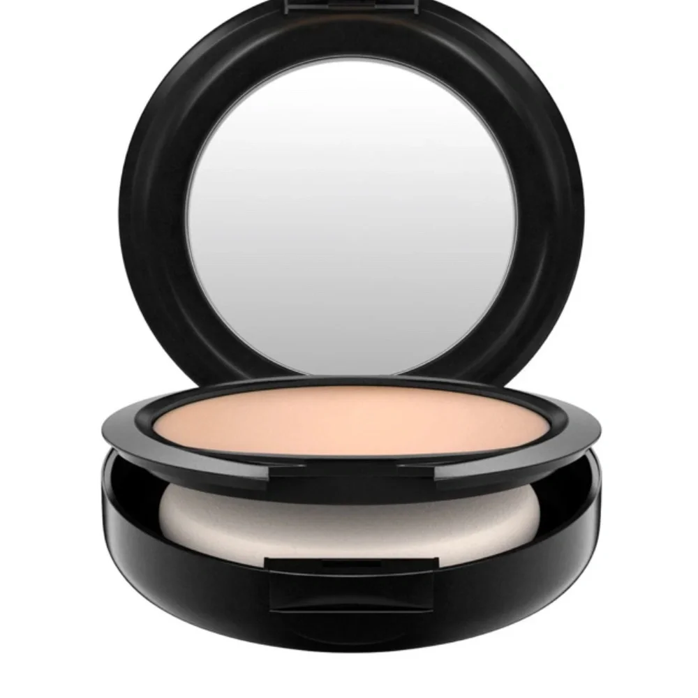 MAC Studio Fix Powder Foundation N4 Original Formula